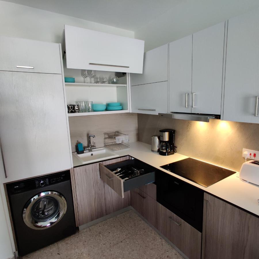 Lovely 1-Bedroom Unit @ Fabulous Location Pafos Dış mekan fotoğraf