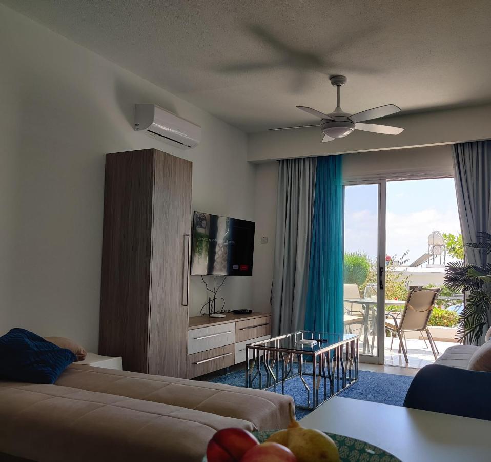 Lovely 1-Bedroom Unit @ Fabulous Location Pafos Dış mekan fotoğraf